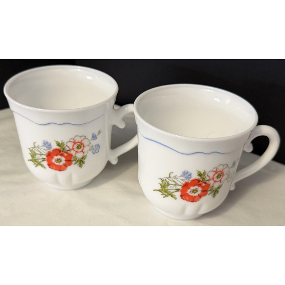 Arcopal‎ France Paradise Teacups Mugs White Floral Vintage set of 2